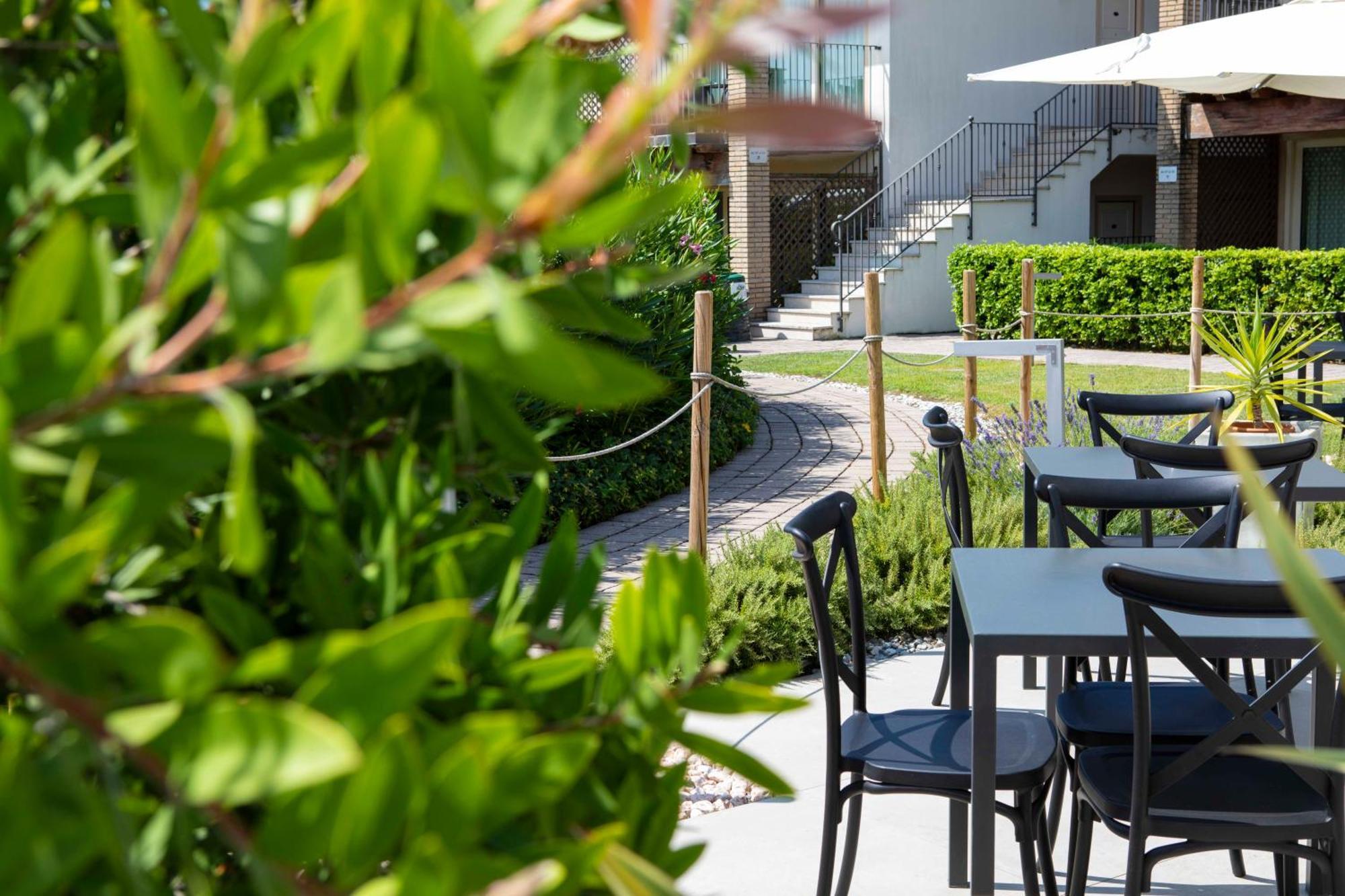 Aparthotel Garda
